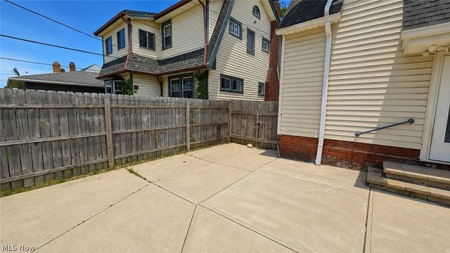 6818 Belmere Drive, Parma, OH 44129