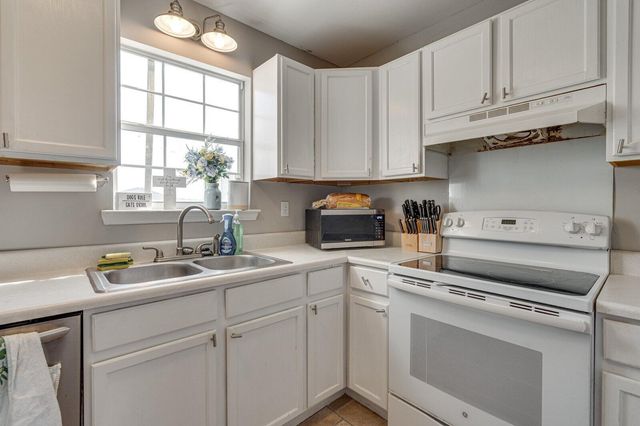 4332 Pattentown Road, Ooltewah, TN 37363