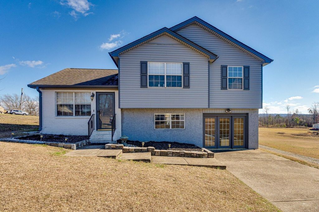 4332 Pattentown Road, Ooltewah, TN 37363