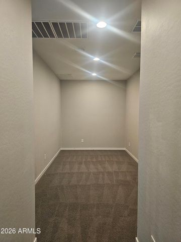 901 S SMITH Road 1001, Tempe, AZ 85281