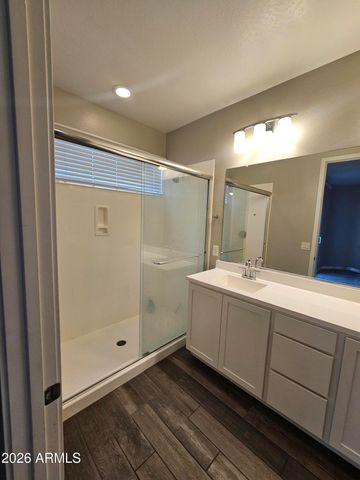 901 S SMITH Road 1001, Tempe, AZ 85281