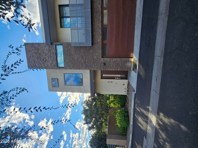 901 S SMITH Road 1001, Tempe, AZ 85281