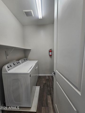 901 S SMITH Road 1001, Tempe, AZ 85281