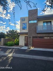901 S SMITH Road 1001, Tempe, AZ 85281