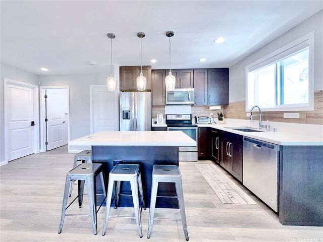 1657 Alaneo Street B, Honolulu, HI 96817