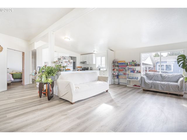 5032 COPPER CREEK Loop, Salem, OR 97305