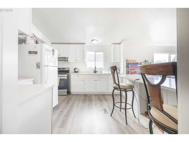 5032 COPPER CREEK Loop, Salem, OR 97305