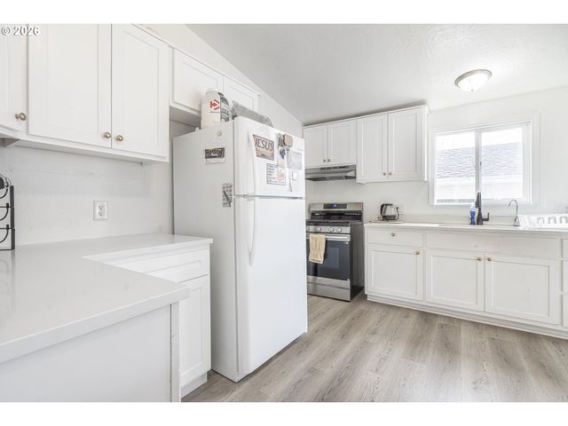 5032 COPPER CREEK Loop, Salem, OR 97305