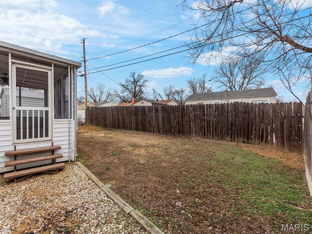 2 Derby Lane, St Peters, MO 63376