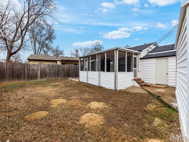 2 Derby Lane, St Peters, MO 63376