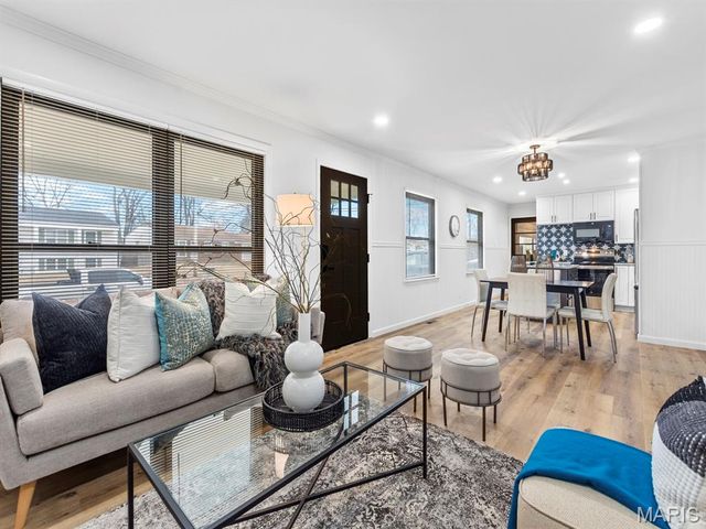 2 Derby Lane, St Peters, MO 63376