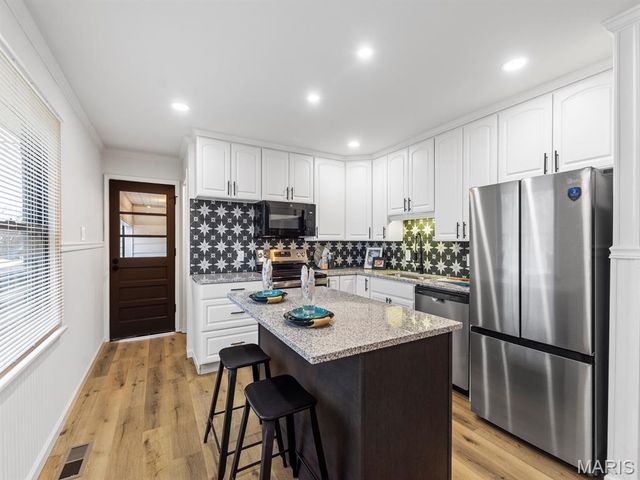 2 Derby Lane, St Peters, MO 63376