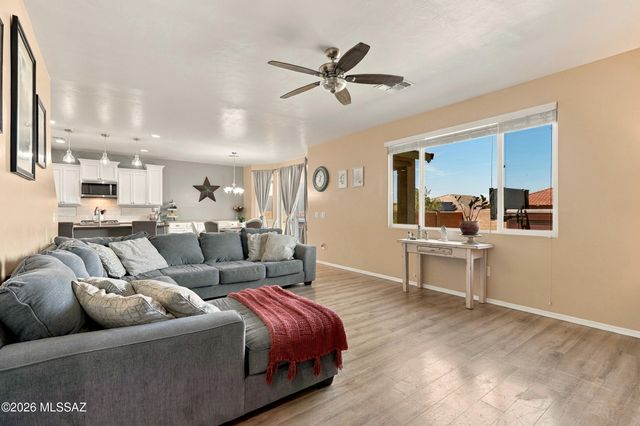 14247 E Axle Drive, Vail, AZ 85641