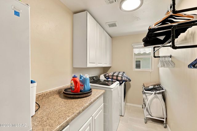 14247 E Axle Drive, Vail, AZ 85641