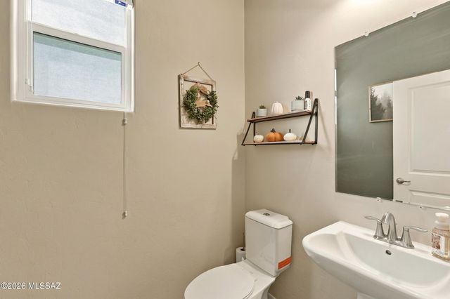 14247 E Axle Drive, Vail, AZ 85641