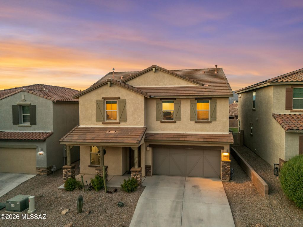 14247 E Axle Drive, Vail, AZ 85641