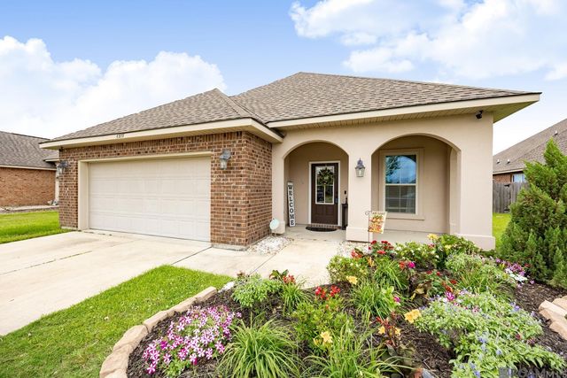 6378 Yatton Dr, Addis, LA 70710