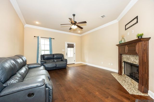 6378 Yatton Dr, Addis, LA 70710