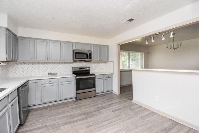 13430 Piney Oaks Drive, Houston, TX 77065