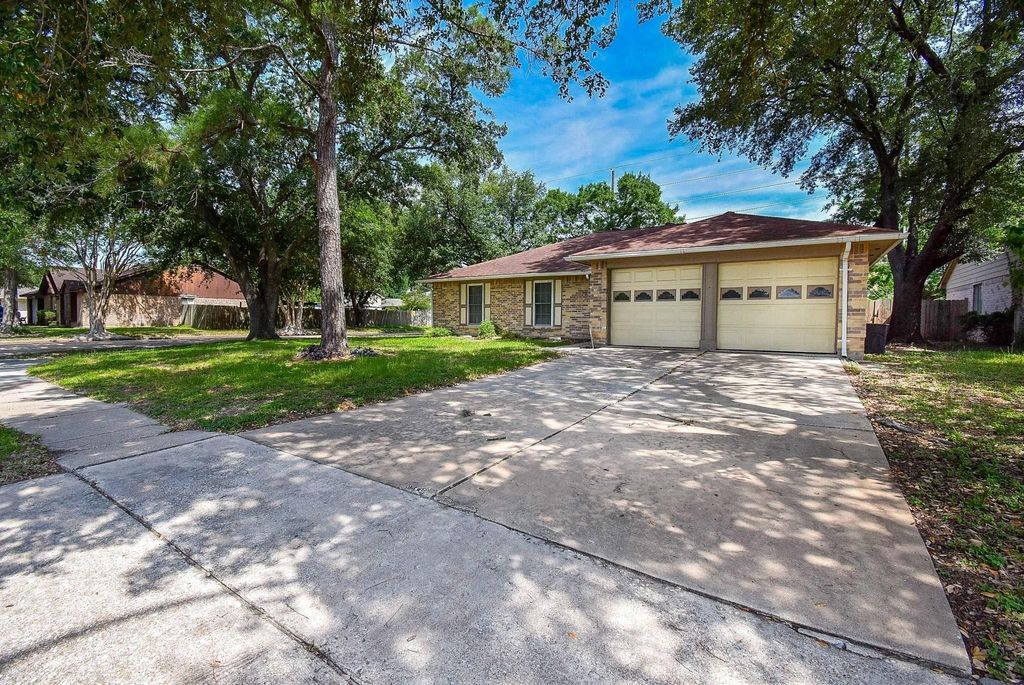 13430 Piney Oaks Drive, Houston, TX 77065