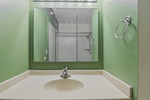 222 N Columbus Drive 711, Chicago, IL 60601