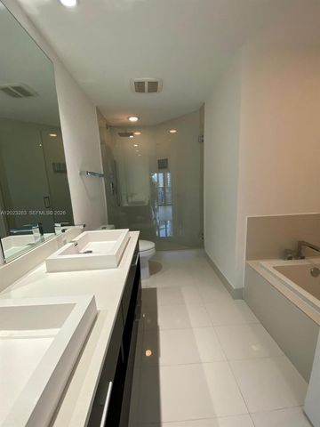 55 SW 9th St 1503, Miami, FL 33130