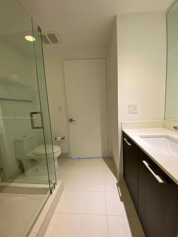55 SW 9th St 1503, Miami, FL 33130