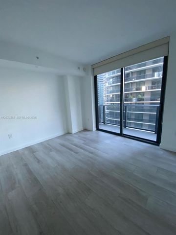 55 SW 9th St 1503, Miami, FL 33130
