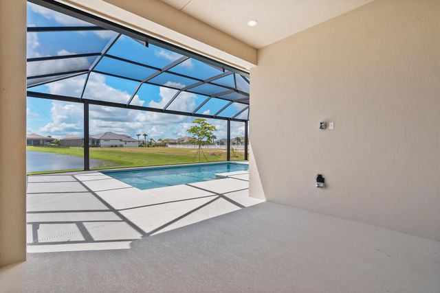 9404 SW Pinnacle Place, Port St. Lucie, FL 34987