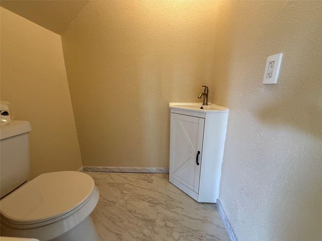 3022 Sherborne Street, Pearland, TX 77584