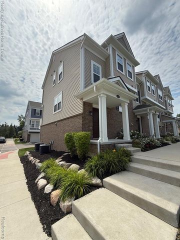 4931 Treeside Lane, Troy, MI 48098