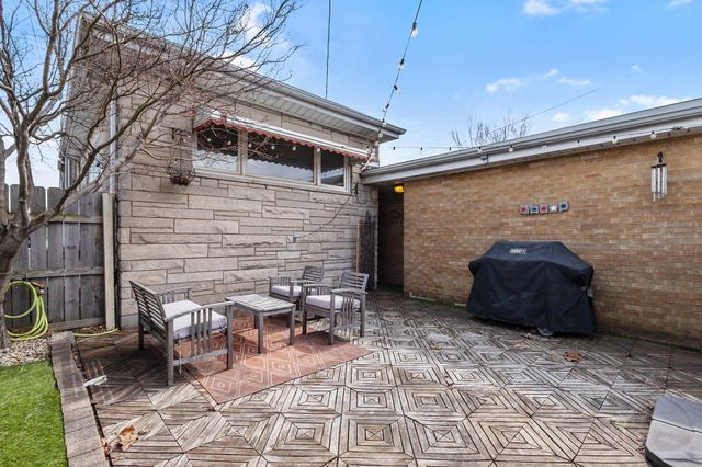 1648 Davis Avenue, Whiting, IN 46394