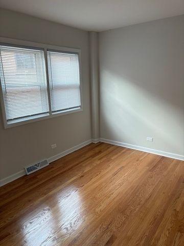 3518 W MAIN Street, Skokie, IL 60076