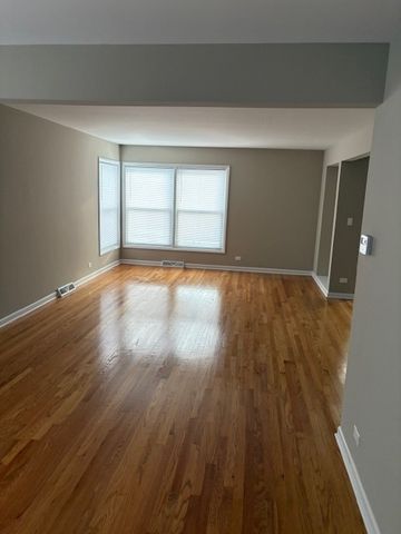 3518 W MAIN Street, Skokie, IL 60076