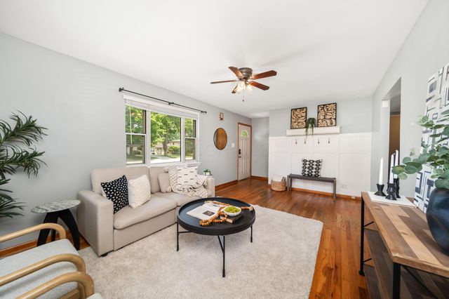 53 E Hocking Street, Canal Winchester, OH 43110