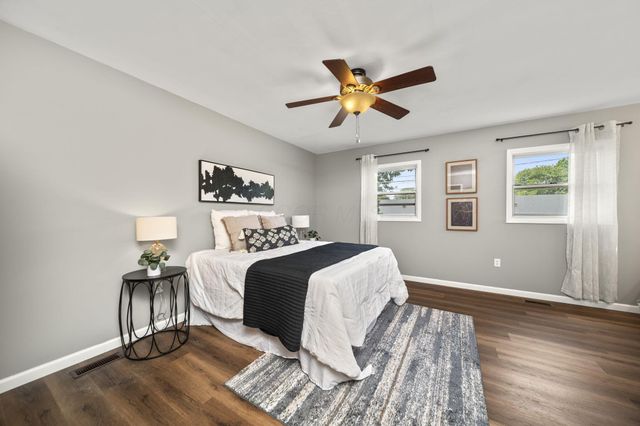 53 E Hocking Street, Canal Winchester, OH 43110