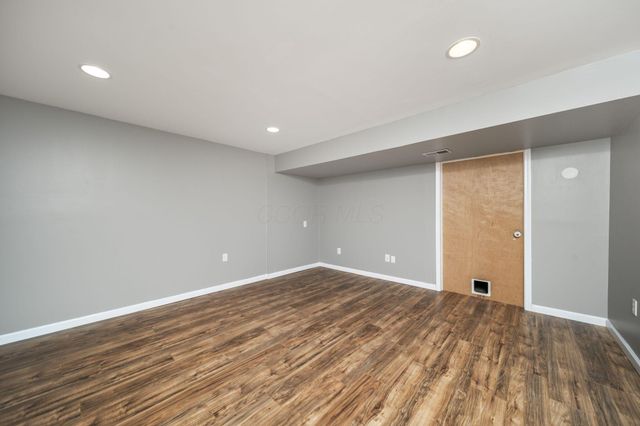 53 E Hocking Street, Canal Winchester, OH 43110