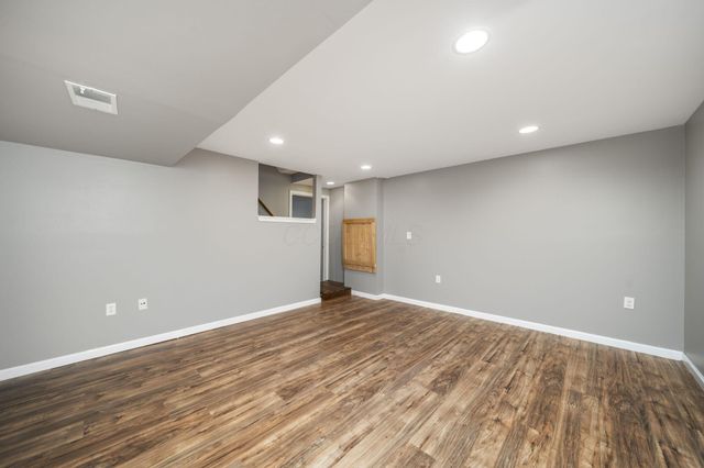 53 E Hocking Street, Canal Winchester, OH 43110