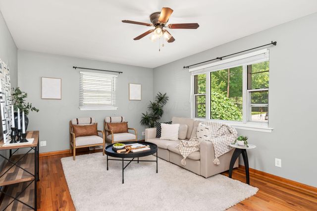53 E Hocking Street, Canal Winchester, OH 43110