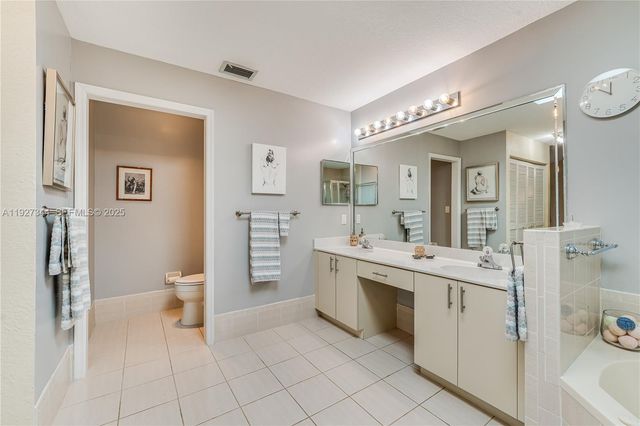 15230 Wilshire Way, Pembroke Pines, FL 33027