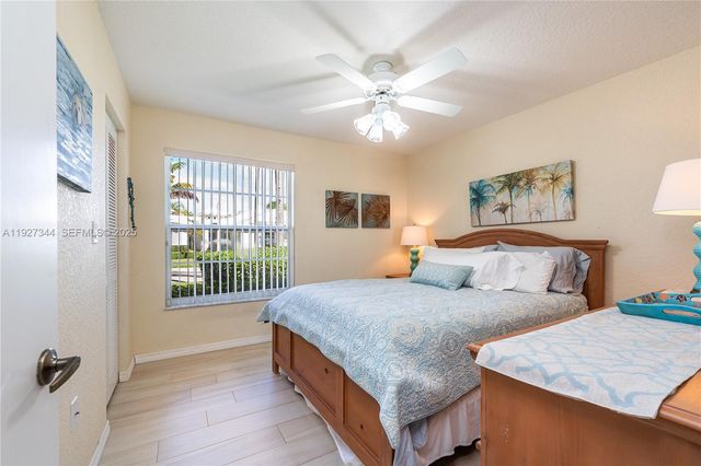 15230 Wilshire Way, Pembroke Pines, FL 33027