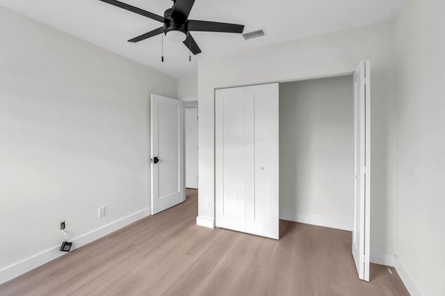 176 NW 106th Terrace, Pembroke Pines, FL 33026