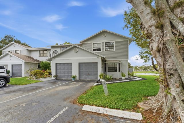 176 NW 106th Terrace, Pembroke Pines, FL 33026