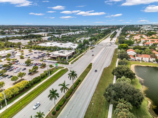 176 NW 106th Terrace, Pembroke Pines, FL 33026