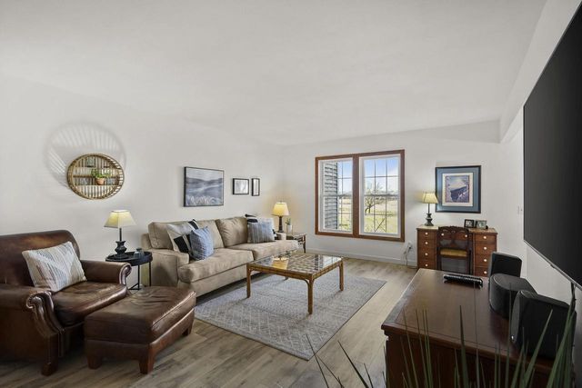 7372 Old Sauk Road, Madison, WI 53717