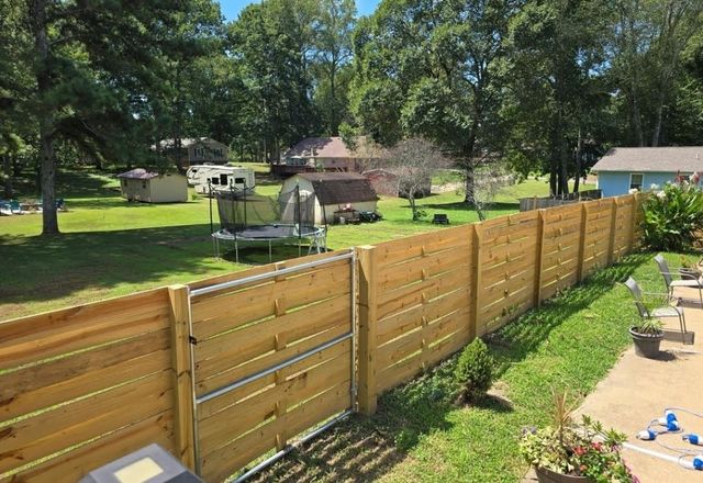 206 State Ave, Lawrenceburg, TN 38464