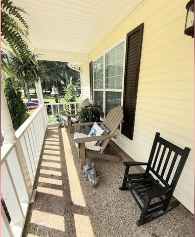 206 State Ave, Lawrenceburg, TN 38464