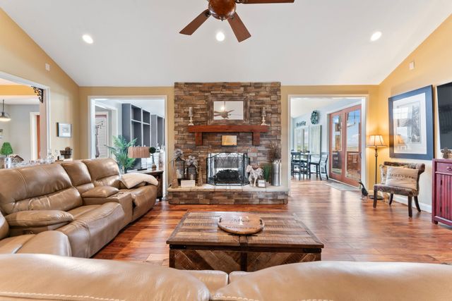 1180 Allisona Rd, Eagleville, TN 37060