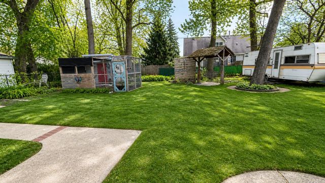 233 N Ernest Street, Griffith, IN 46319