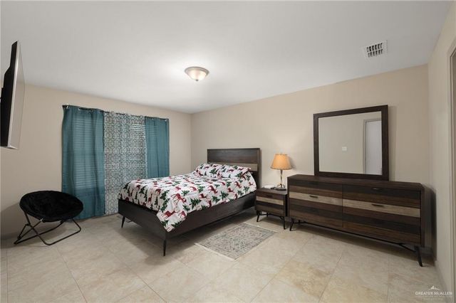 318 Central Park Street, Edinburg, TX 78541